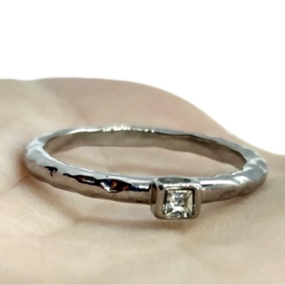 Sterling Silver Textured Band Ring with Clear Gemstone